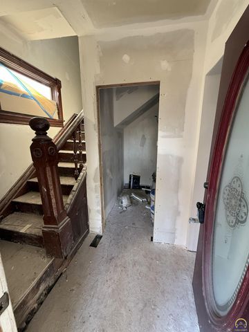 427 SW Jewell AVE, Topeka, KS 66606