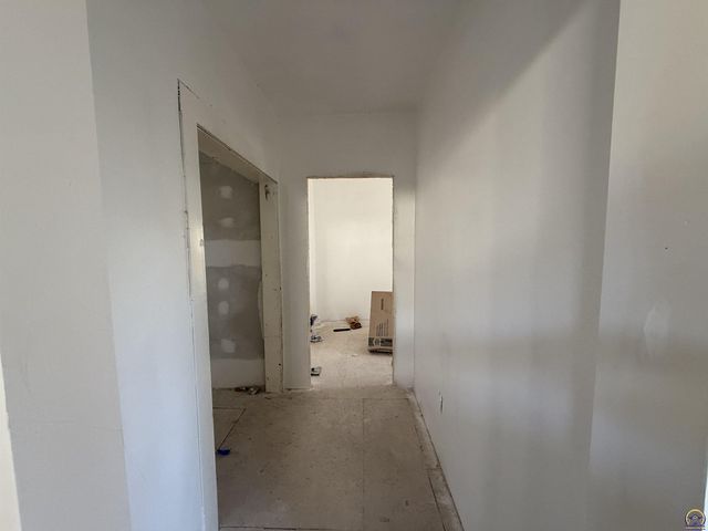 427 SW Jewell AVE, Topeka, KS 66606