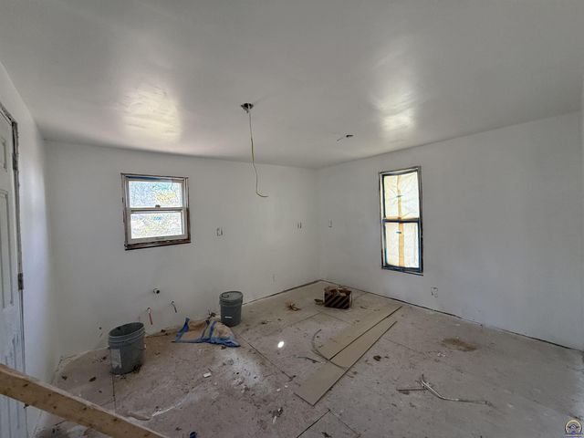 427 SW Jewell AVE, Topeka, KS 66606