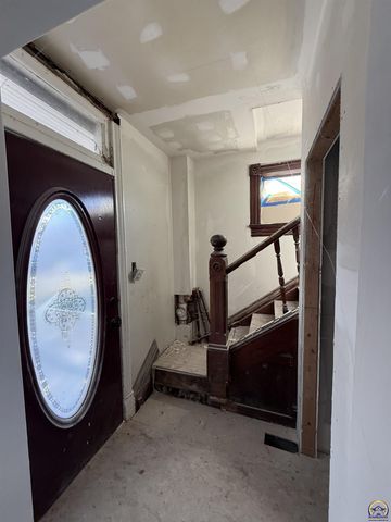 427 SW Jewell AVE, Topeka, KS 66606