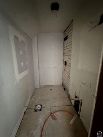 427 SW Jewell AVE, Topeka, KS 66606