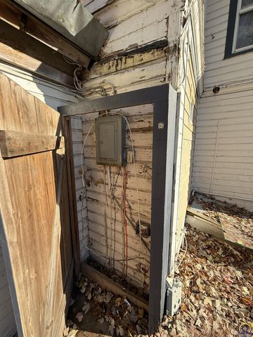 427 SW Jewell AVE, Topeka, KS 66606