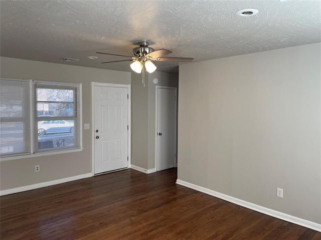 228 W 9th Street, Edmond, OK 73003