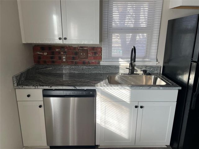 228 W 9th Street, Edmond, OK 73003