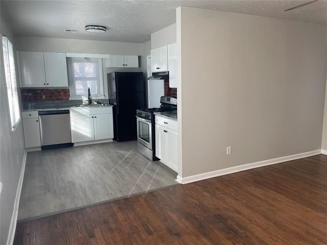 228 W 9th Street, Edmond, OK 73003