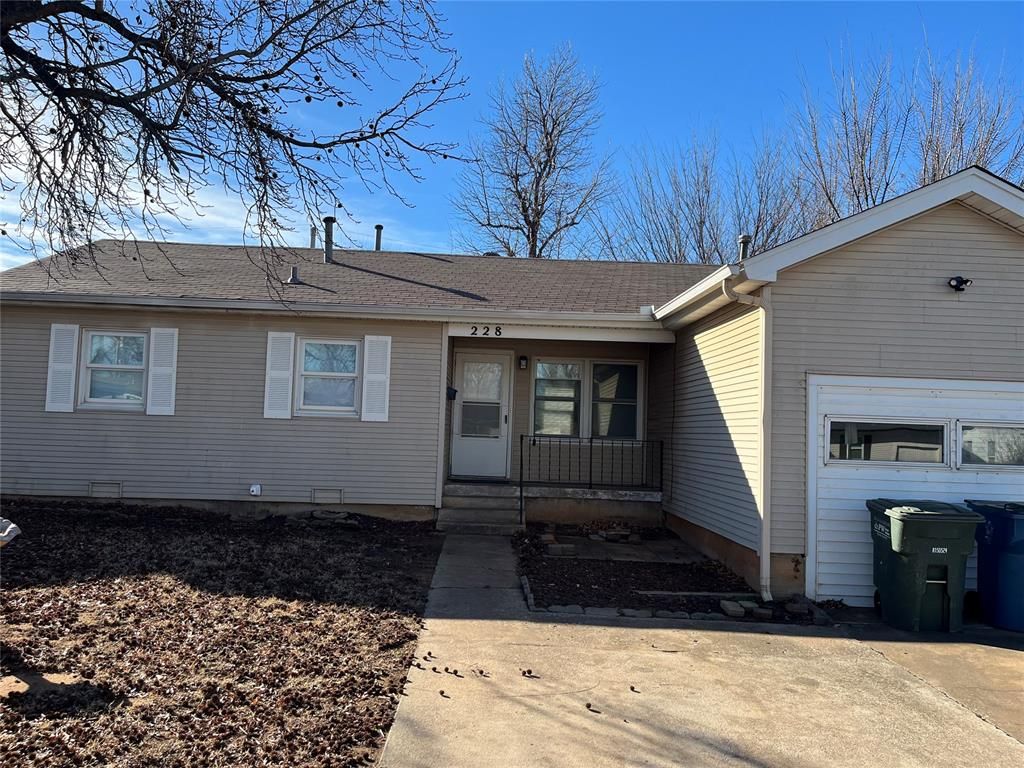 228 W 9th Street, Edmond, OK 73003