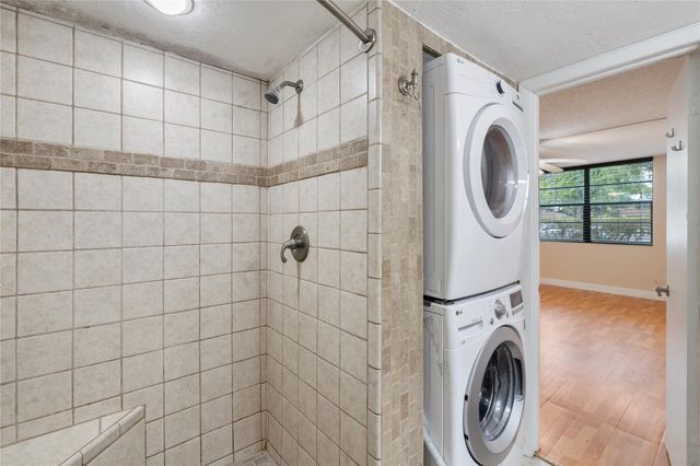 6190 Woodlands Boulevard 111, Tamarac, FL 33319