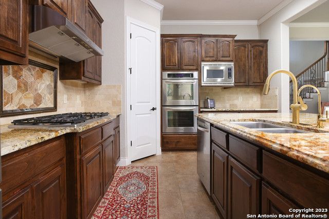 502 CANYON RISE, San Antonio, TX 78258