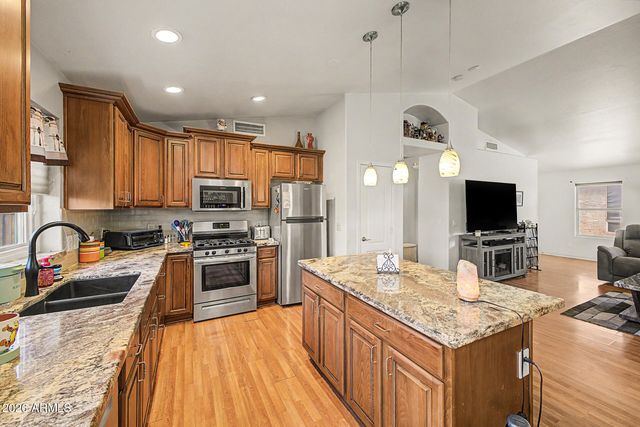 2123 E ROCKWOOD Drive, Phoenix, AZ 85024