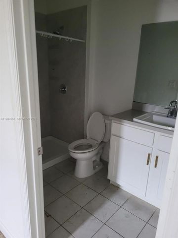 1161 SW 8th Ave, Florida City, FL 33034