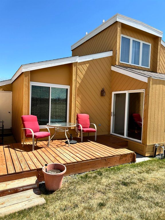404 Beartooth Dr, Powell, WY 82435 photo 3