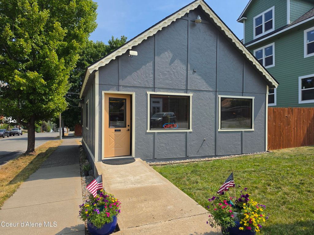 301 S Division St, Kellogg, ID 83837 photo 1