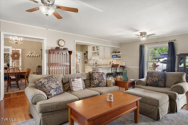 1036 Rittertown Road, Hampton, TN 37658