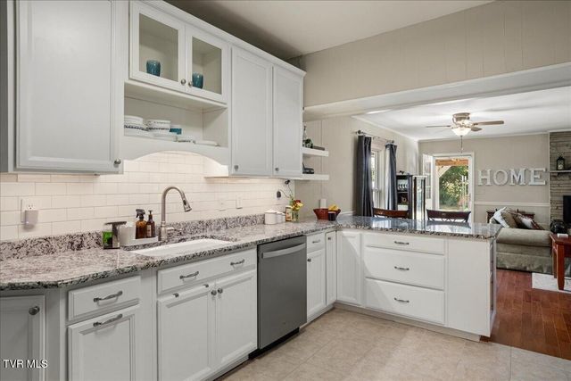 1036 Rittertown Road, Hampton, TN 37658