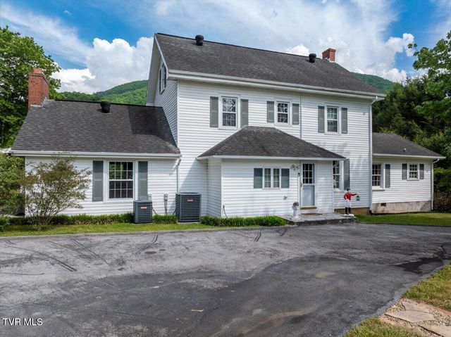 1036 Rittertown Road, Hampton, TN 37658