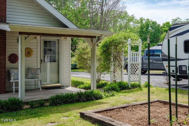 1036 Rittertown Road, Hampton, TN 37658