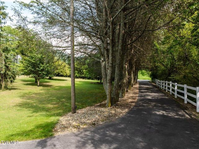 1036 Rittertown Road, Hampton, TN 37658
