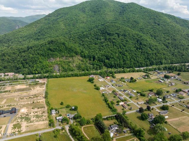 1036 Rittertown Road, Hampton, TN 37658