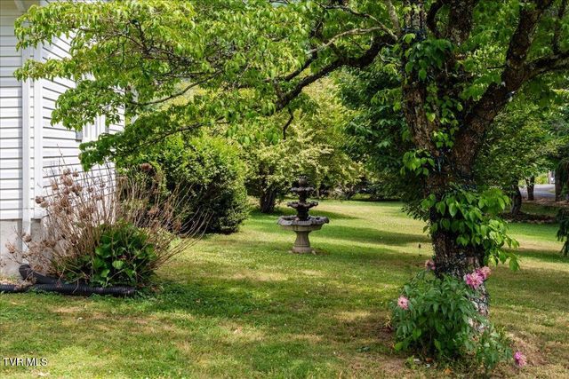 1036 Rittertown Road, Hampton, TN 37658