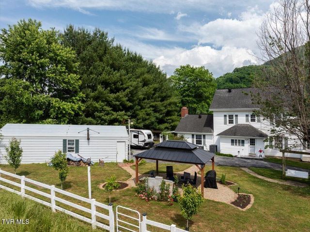 1036 Rittertown Road, Hampton, TN 37658