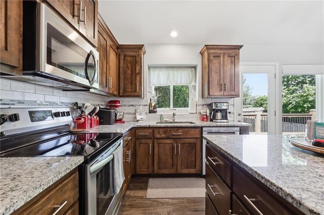 403 Timbercreek Drive, Belton, MO 64012