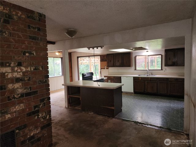 180 Bloedel Blvd, Beaver, WA 98305