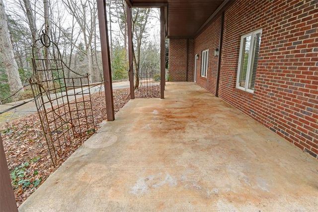 31 Willows Court, Cleveland, GA 30528