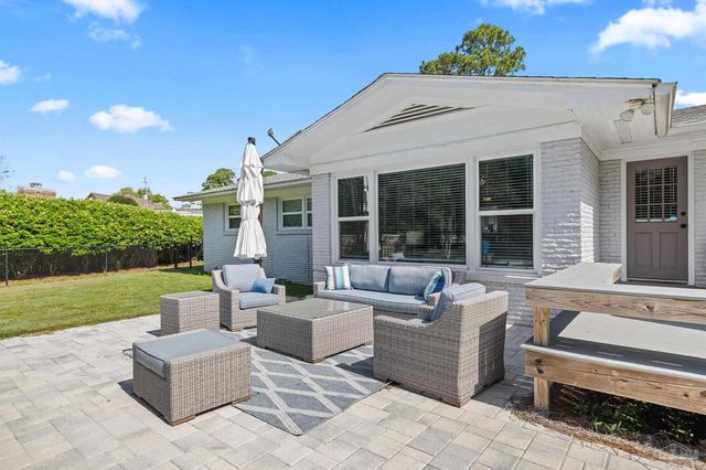 15 Star Lake Dr, Pensacola, FL 32507