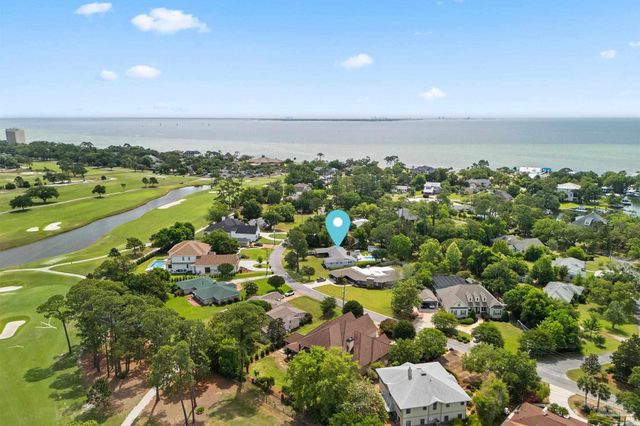 15 Star Lake Dr, Pensacola, FL 32507