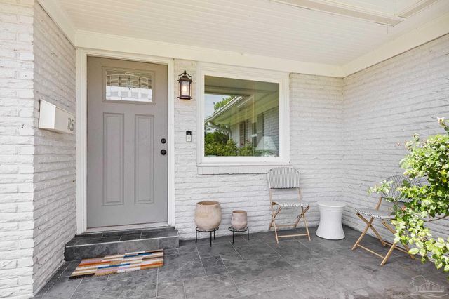 15 Star Lake Dr, Pensacola, FL 32507