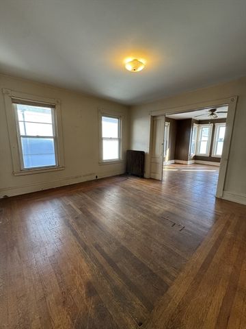 117 Willis St, New Bedford, MA 02740