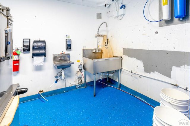 711 W 8th St, Pueblo, CO 81003