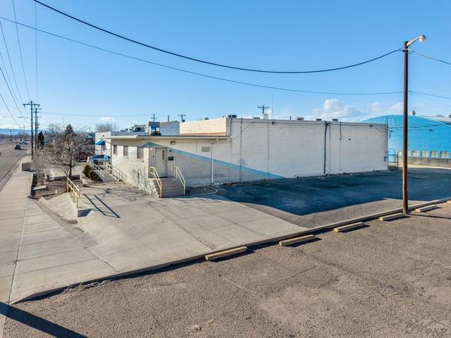 711 W 8th St, Pueblo, CO 81003
