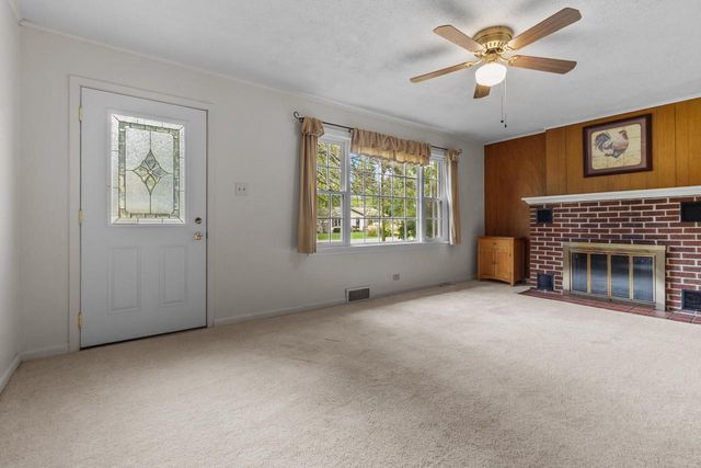 N1409 Hillside BOULEVARD, Genoa City, WI 53128