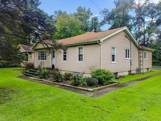 N1409 Hillside BOULEVARD, Genoa City, WI 53128