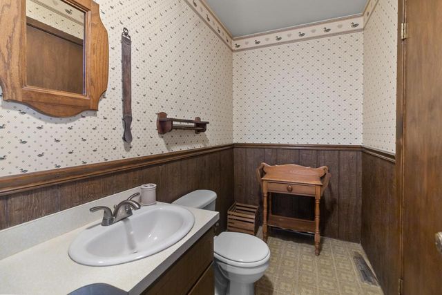 N1409 Hillside BOULEVARD, Genoa City, WI 53128