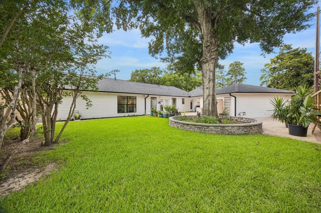 10018 Briar Forest Drive, Houston, TX 77042