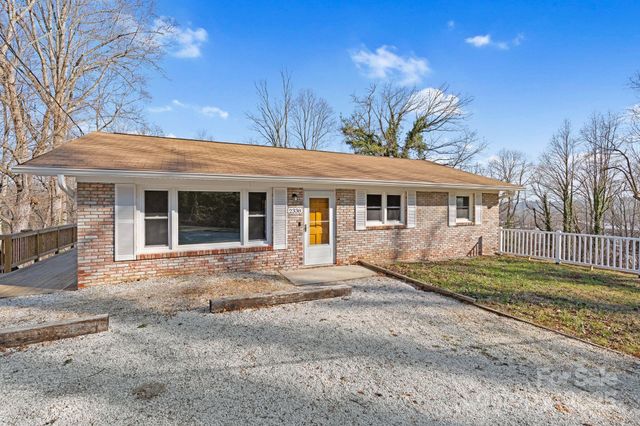 2338 Greater Druid Hills Boulevard, Hendersonville, NC 28791