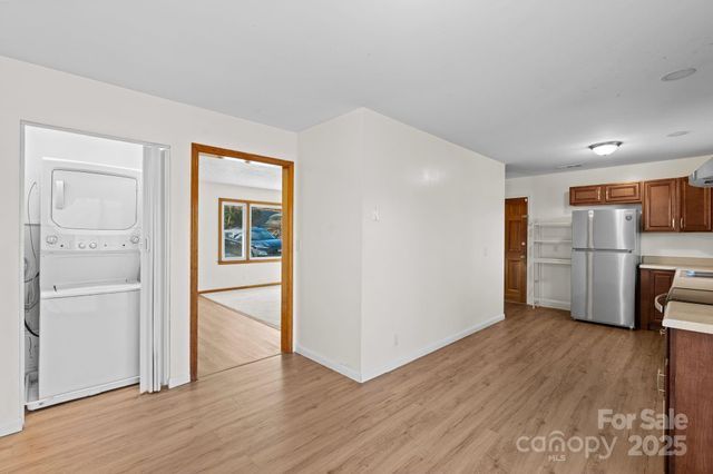 2338 Greater Druid Hills Boulevard, Hendersonville, NC 28791