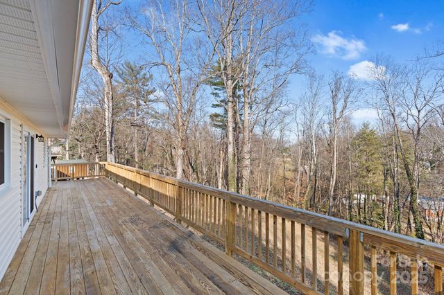 2338 Greater Druid Hills Boulevard, Hendersonville, NC 28791