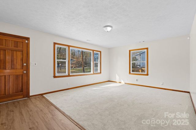 2338 Greater Druid Hills Boulevard, Hendersonville, NC 28791