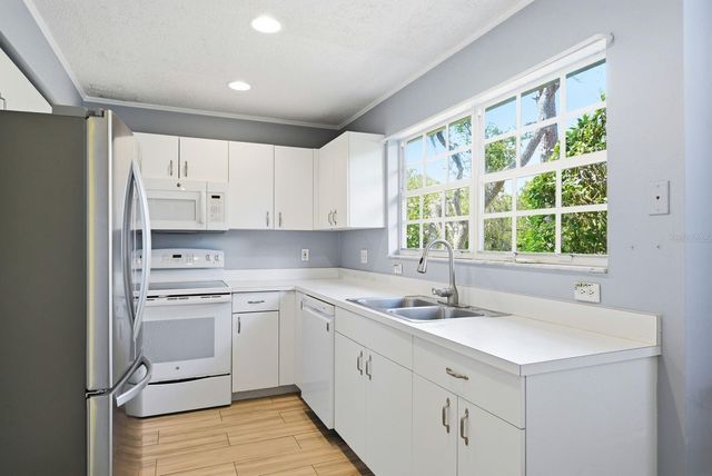 2128 CLOVER HILL ROAD, Palm Harbor, FL 34683