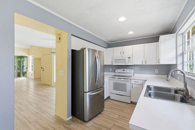 2128 CLOVER HILL ROAD, Palm Harbor, FL 34683