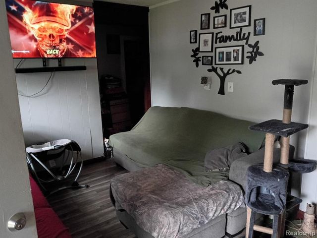 3288 Burnell Avenue, Flint, MI 48504