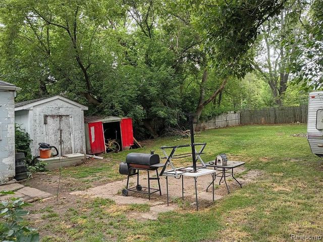 3288 Burnell Avenue, Flint, MI 48504