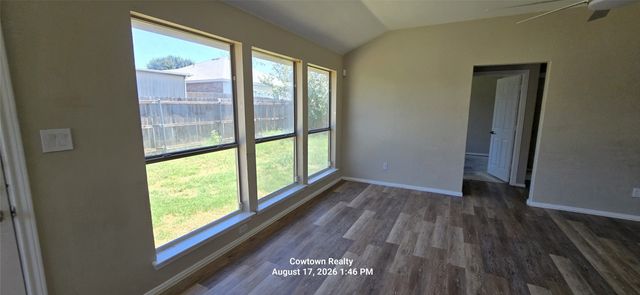 9325 Rhoni Court, Fort Worth, TX 76140