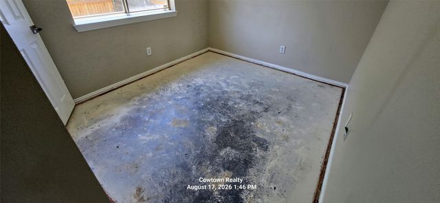 9325 Rhoni Court, Fort Worth, TX 76140