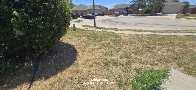9325 Rhoni Court, Fort Worth, TX 76140