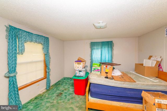 82 TAYLOR DR, Ronks, PA 17572