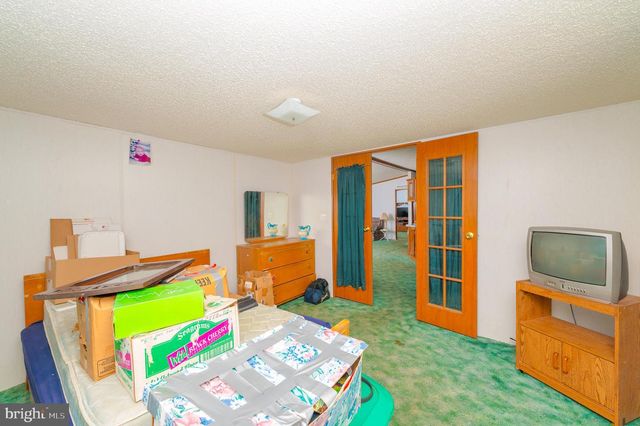 82 TAYLOR DR, Ronks, PA 17572